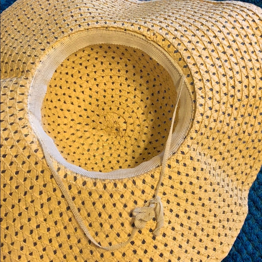 Straw hat - Picture 5 of 5